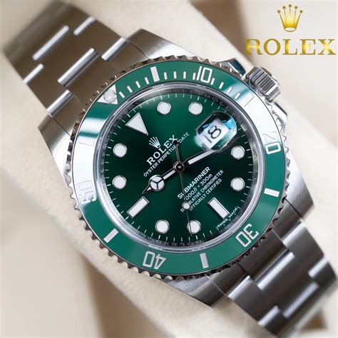 rolex submariner hijau